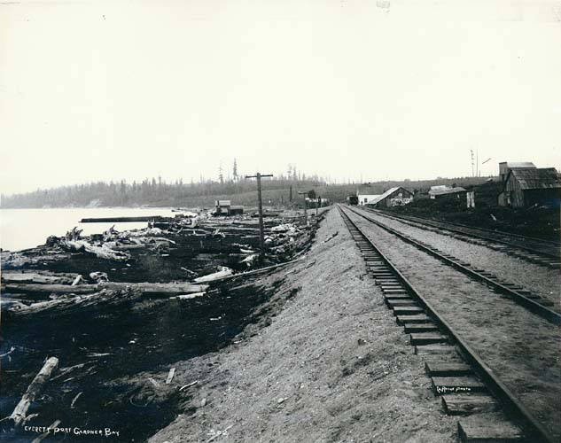 Port Gardner, WA - File:Seattle and Montana Railroad tracks, Port Gardner Bay, Everett,  Washington